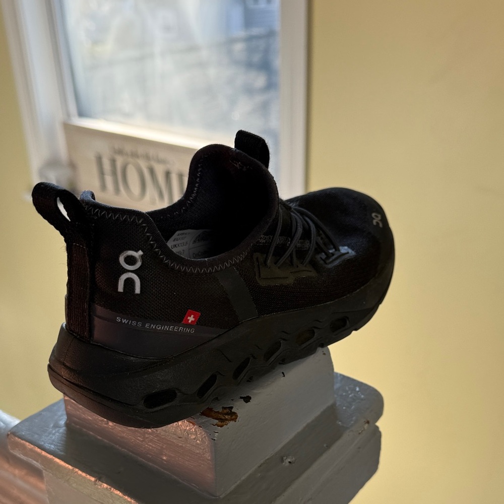 On Running Men's Black Athletic Sneakers - Picture 3 of 3